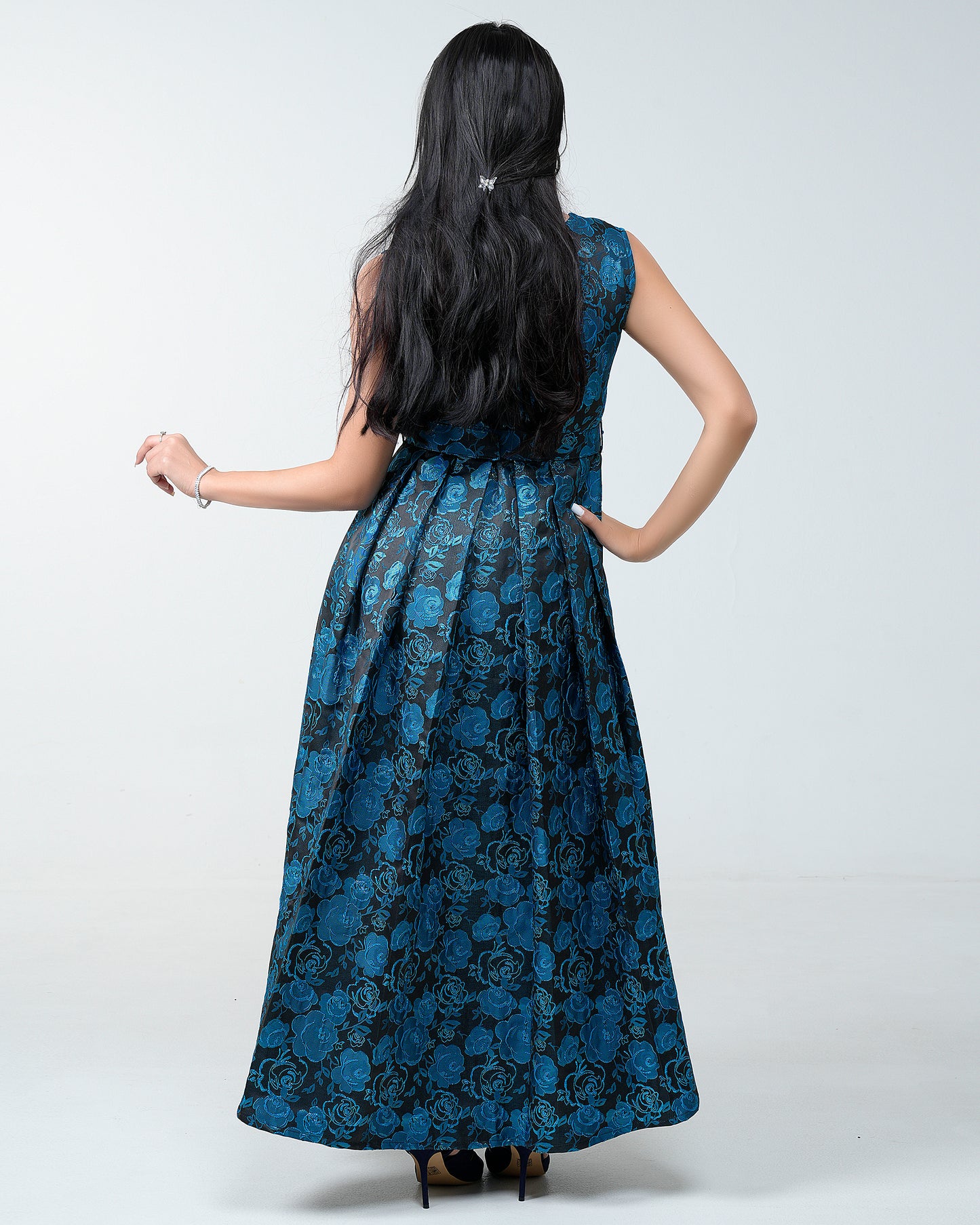 A distinctive dress, perfect for any occasion